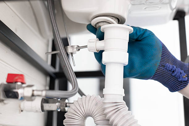 Reliable Emergency Plumber contractor in Fairview, CA by Masters Plumbing Service